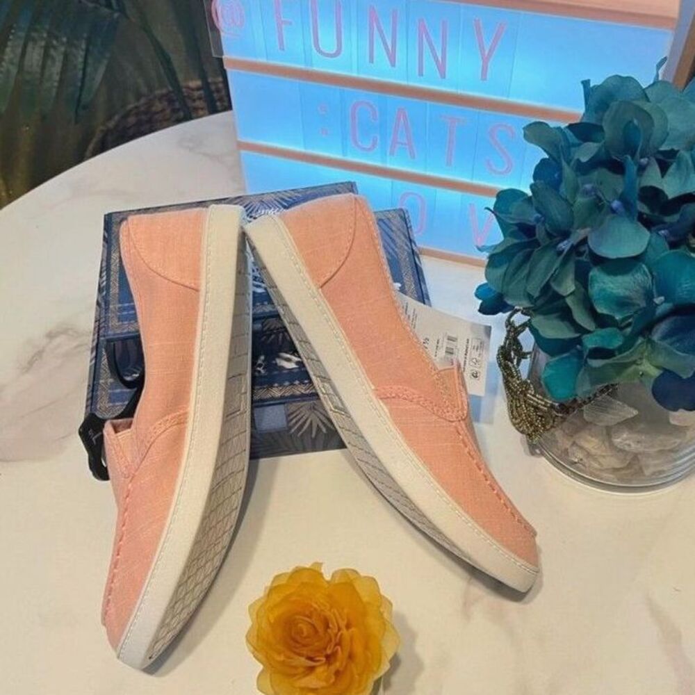 Women’s Coral Pink Canvas Slip-On Loafers Comfort Shoes Size 7.5 New - Picture 7 of 9